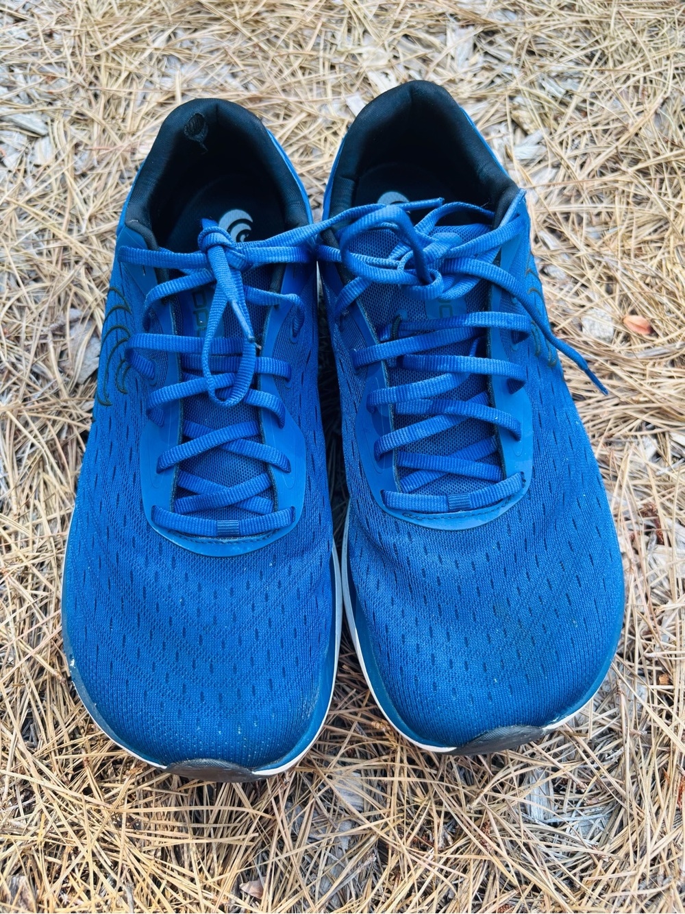 Topo Atmos Men’s Athletic Running Shoes in Blue and white- Lightweight size 11 - Picture 4 of 13